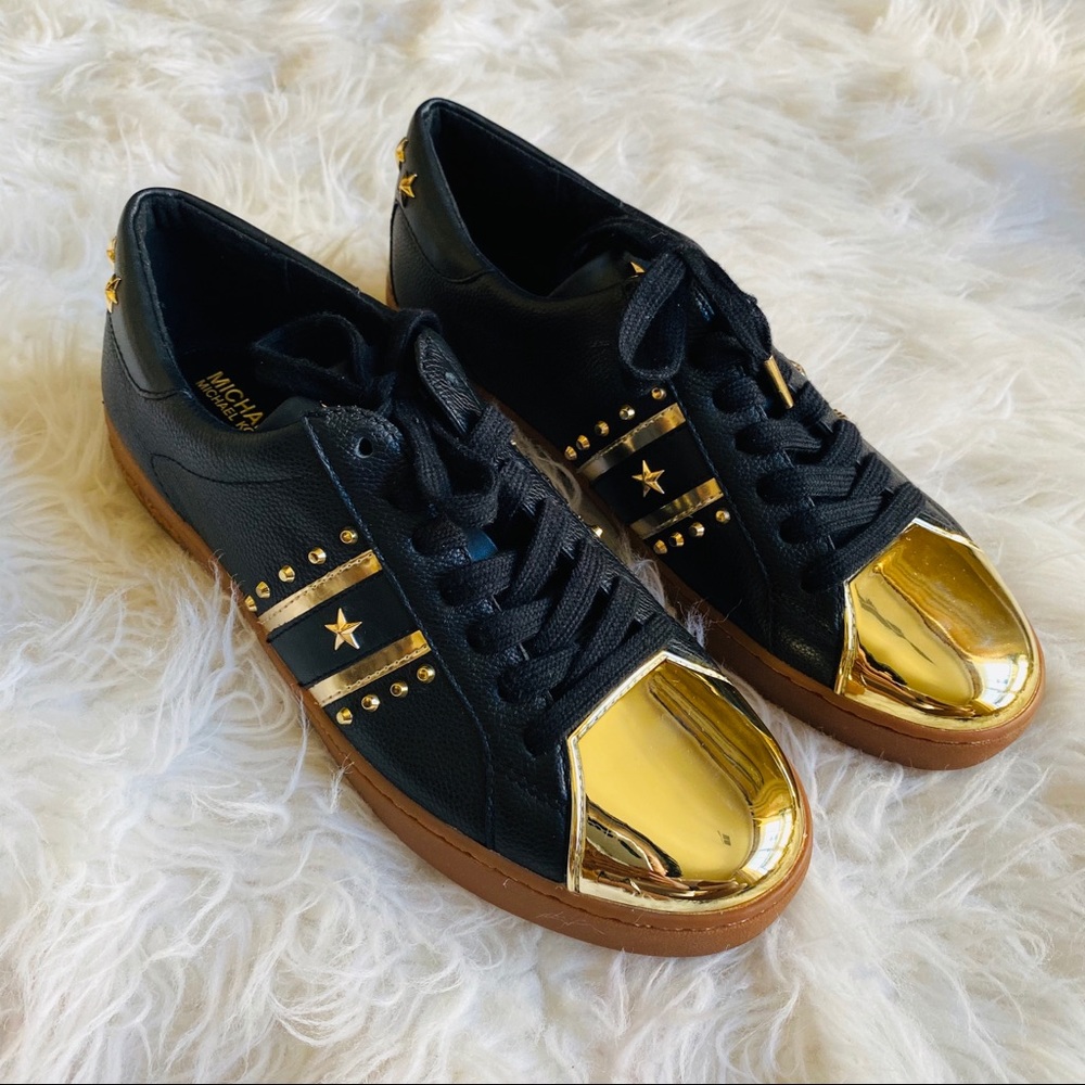 NWT Michael Kors Gold Star Stud Leather Sneakers - Picture 3 of 8